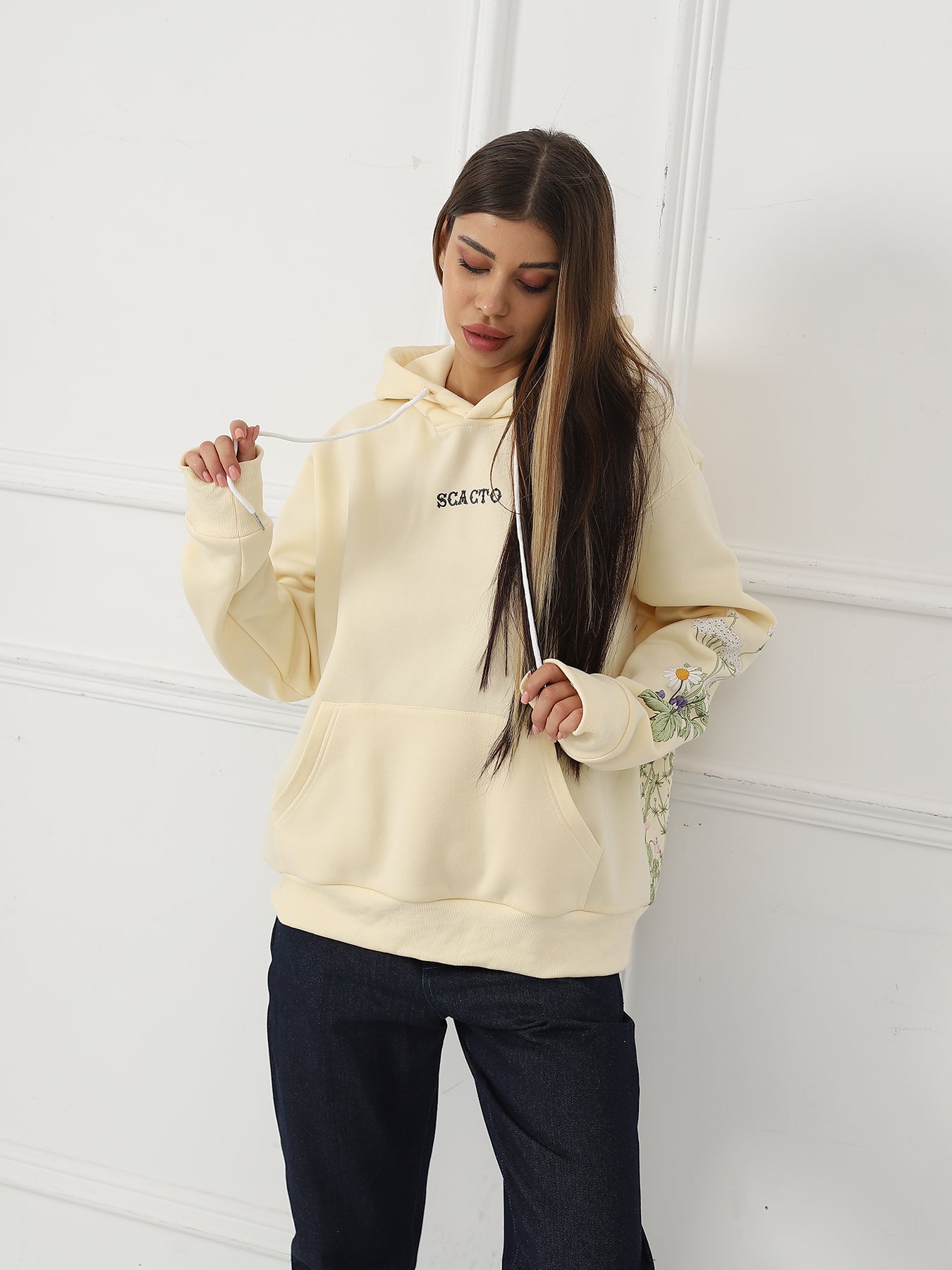 Women's Solid Color Floral Long Sleeved Sweatshirt