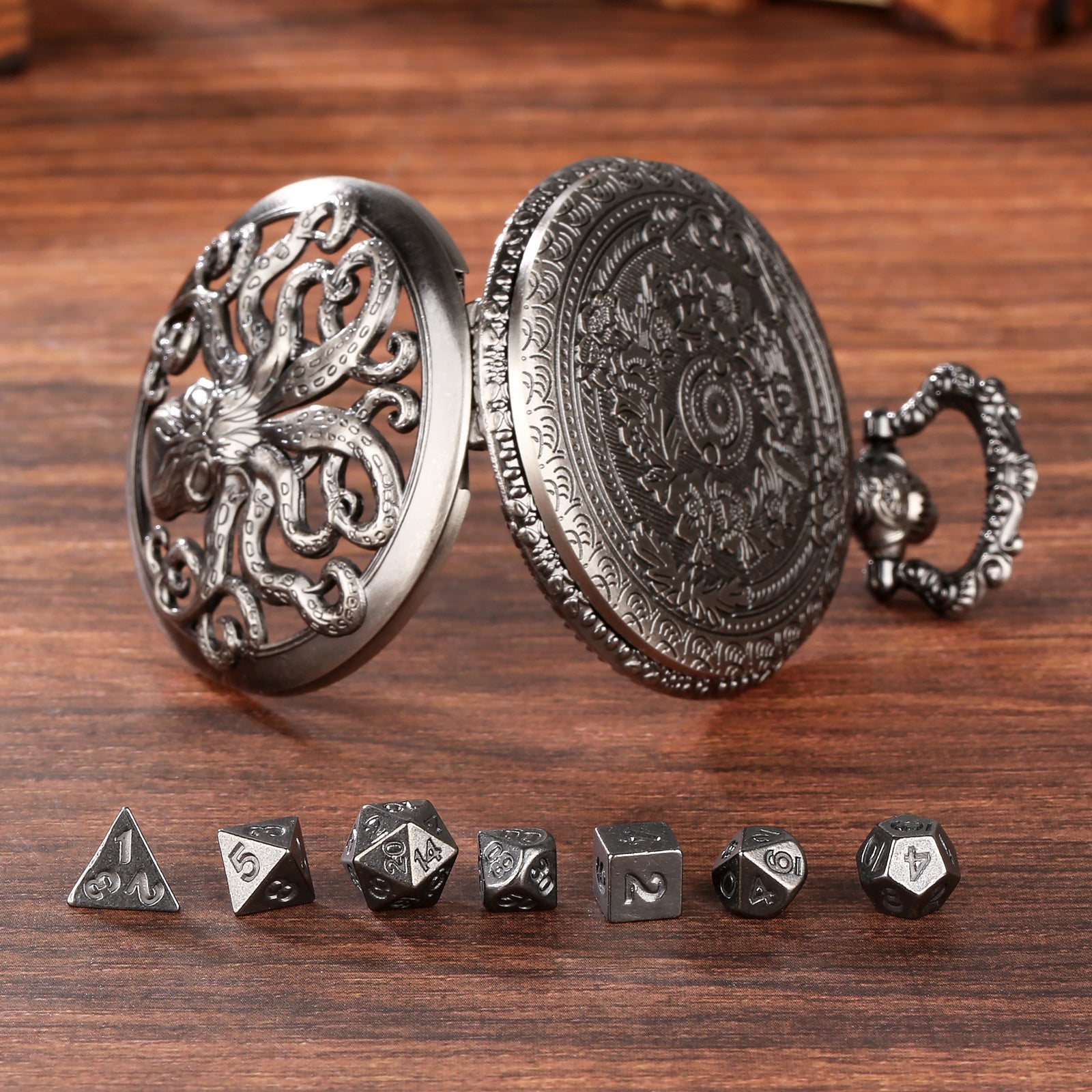 Thick Chain Octopus Symmetrical Pocket Watch Dice Set, Equipped With 7 Mini DND Dice Game Polyhedral Metal Dice, Desktop Role-playing Game Dice Access