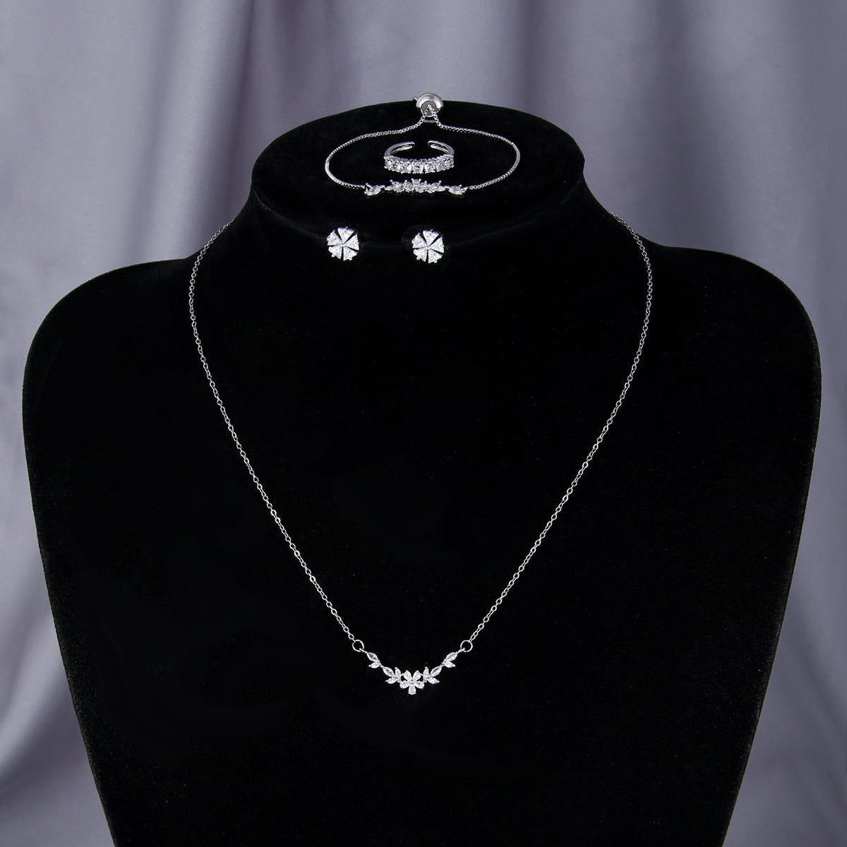 Silver Flower Zircon Jewelry Set product image