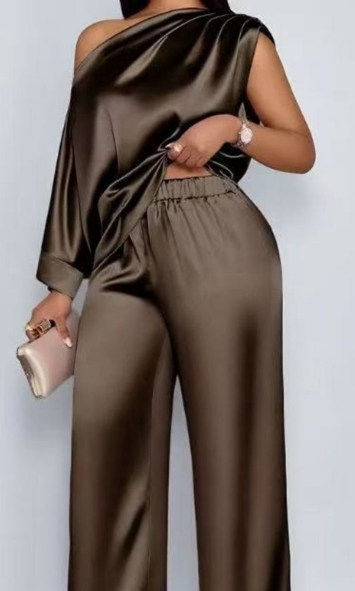 Long-sleeved Suit Off-shoulder Pullover Shirt Top And Loose Straight-leg Trousers Women's Clothing